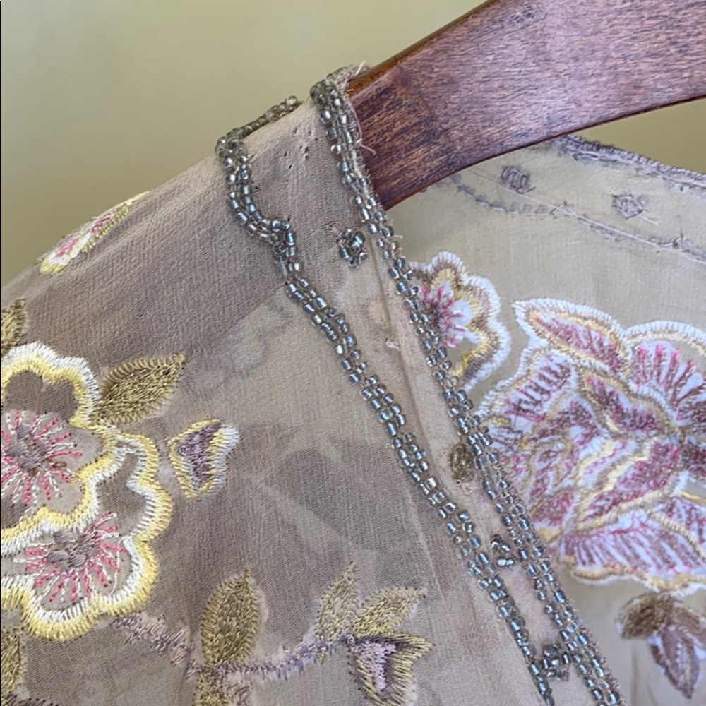 Kaftan beaded silk top - Picture 2 of 6